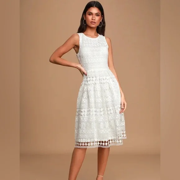 Lulus Dresses Nwt Lulus Madly In Love White Lace Sleeveless